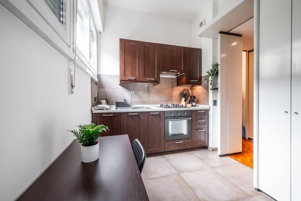 Ferienwohnung Carrobbio'S Nest - Elegant With Wifi And Netflix Mailand Exterior foto