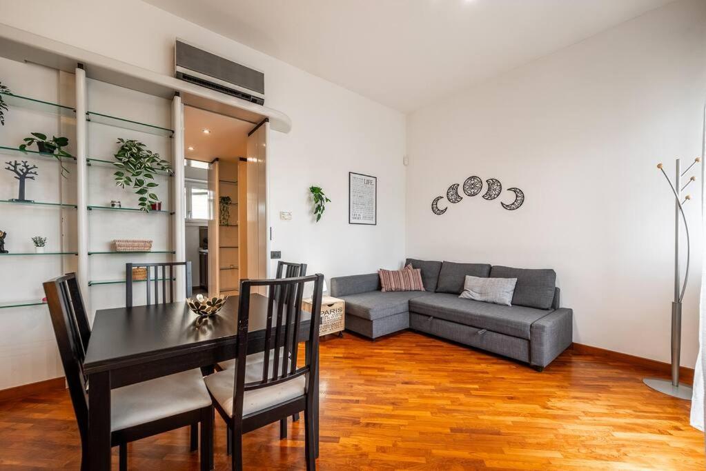 Ferienwohnung Carrobbio'S Nest - Elegant With Wifi And Netflix Mailand Exterior foto