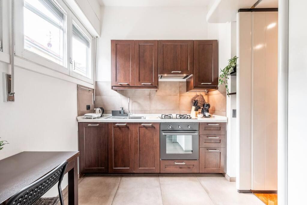 Ferienwohnung Carrobbio'S Nest - Elegant With Wifi And Netflix Mailand Exterior foto